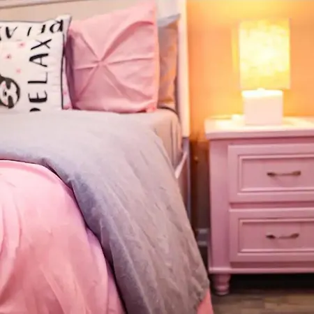 Spacious Entire Home Sleeps 4